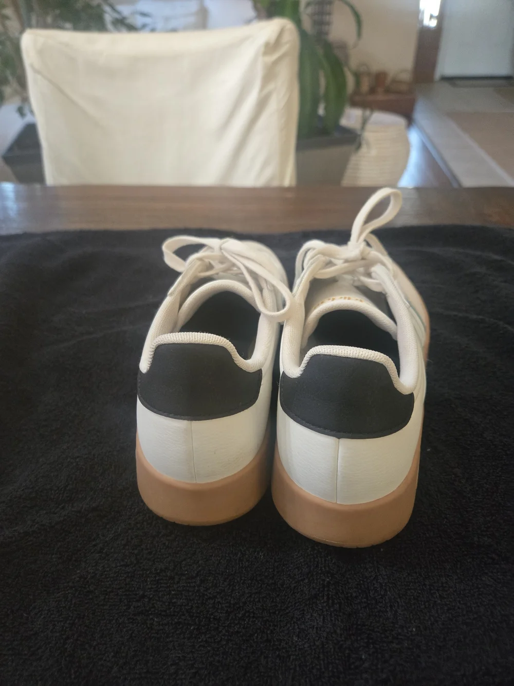 adidas low top